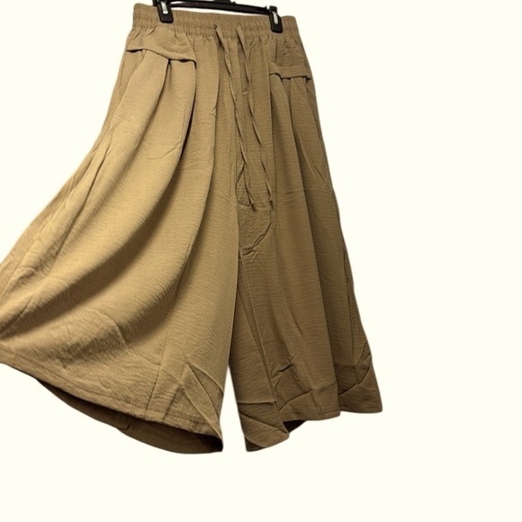 Brown Wide-Leg Pallazo Culottes capris with Elastic waist - Picture 1 of 14